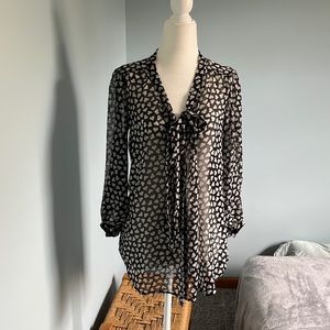 ☀️Xhilaration Sheer Heart Blouse
